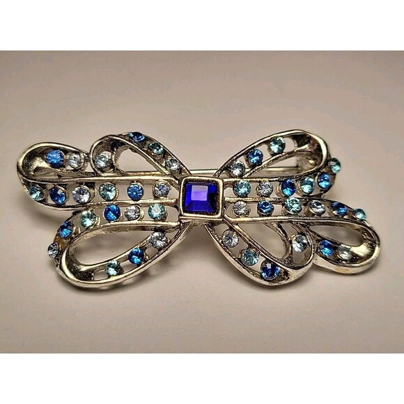 LC Shades Of Blue  Rhinestones Pin Brooch Liz Claiborne Silver Tone - Picture 3 of 9